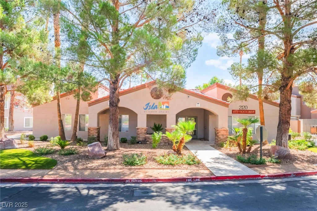 2120 Sealion, Las Vegas, NV 89128