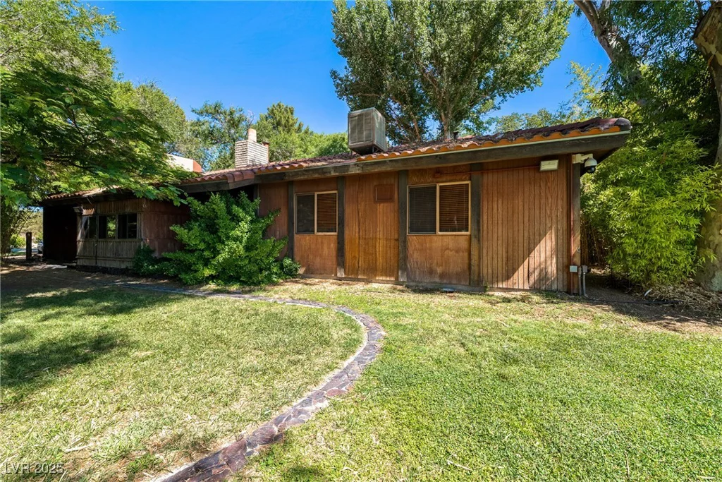 2221 Windsong, Pahrump, NV 89048