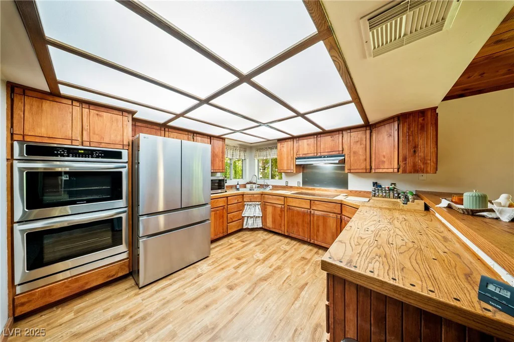 2221 Windsong, Pahrump, NV 89048