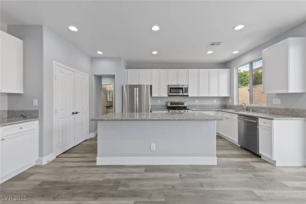 9230 Avon Park, Las Vegas, NV 89149