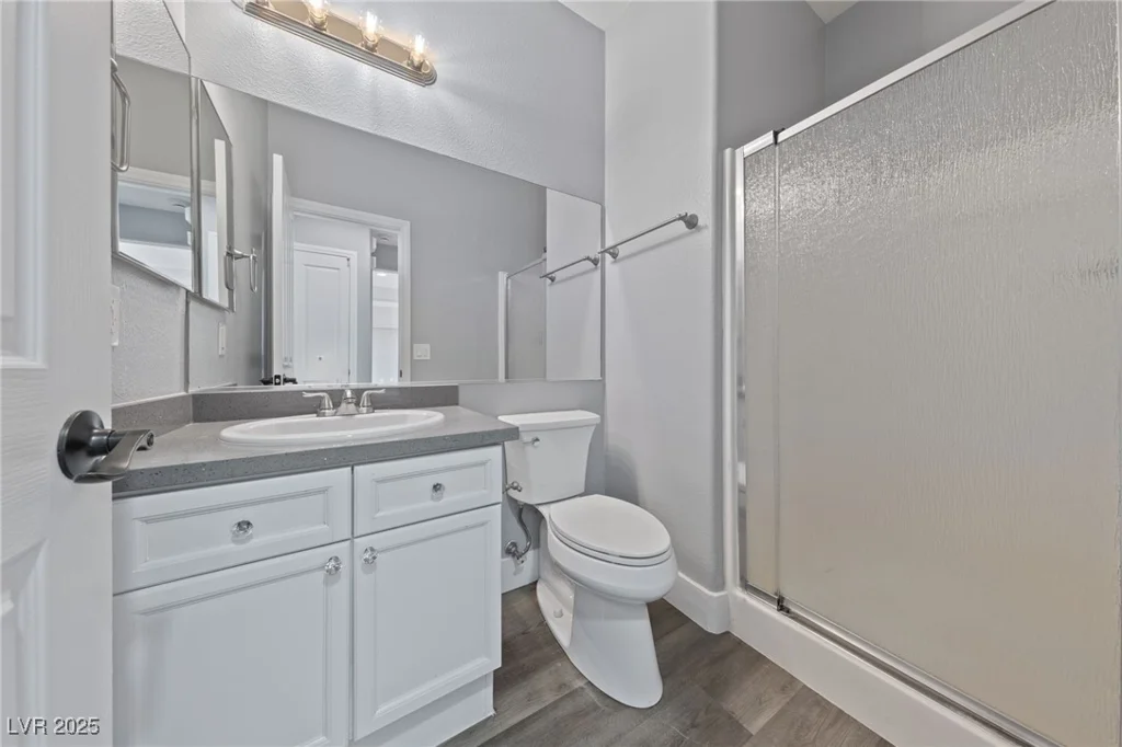 9230 Avon Park, Las Vegas, NV 89149