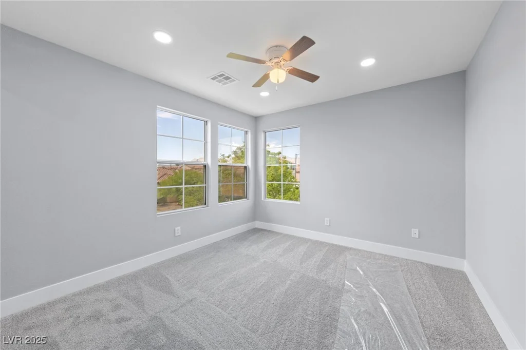 9230 Avon Park, Las Vegas, NV 89149