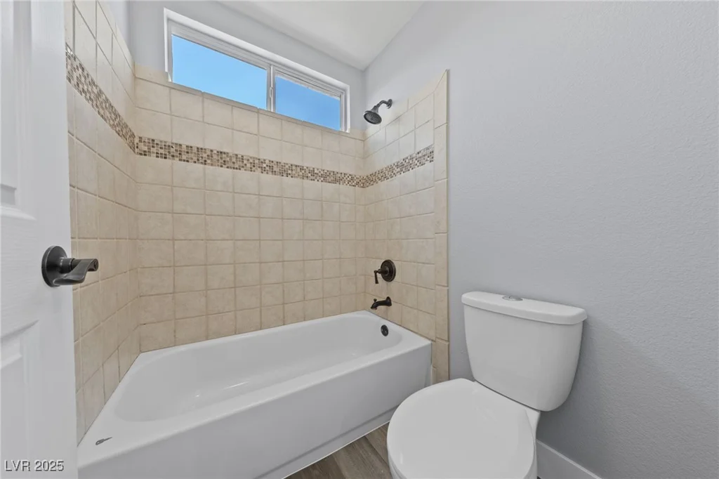 9230 Avon Park, Las Vegas, NV 89149