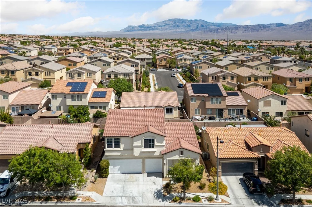 9230 Avon Park, Las Vegas, NV 89149