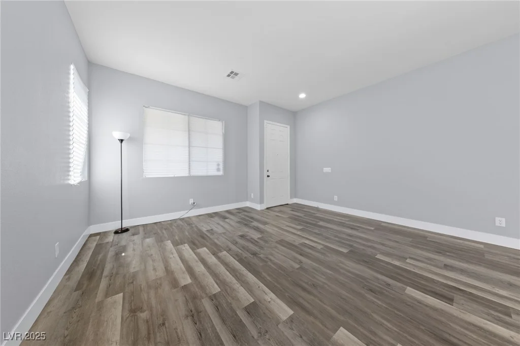 9230 Avon Park, Las Vegas, NV 89149