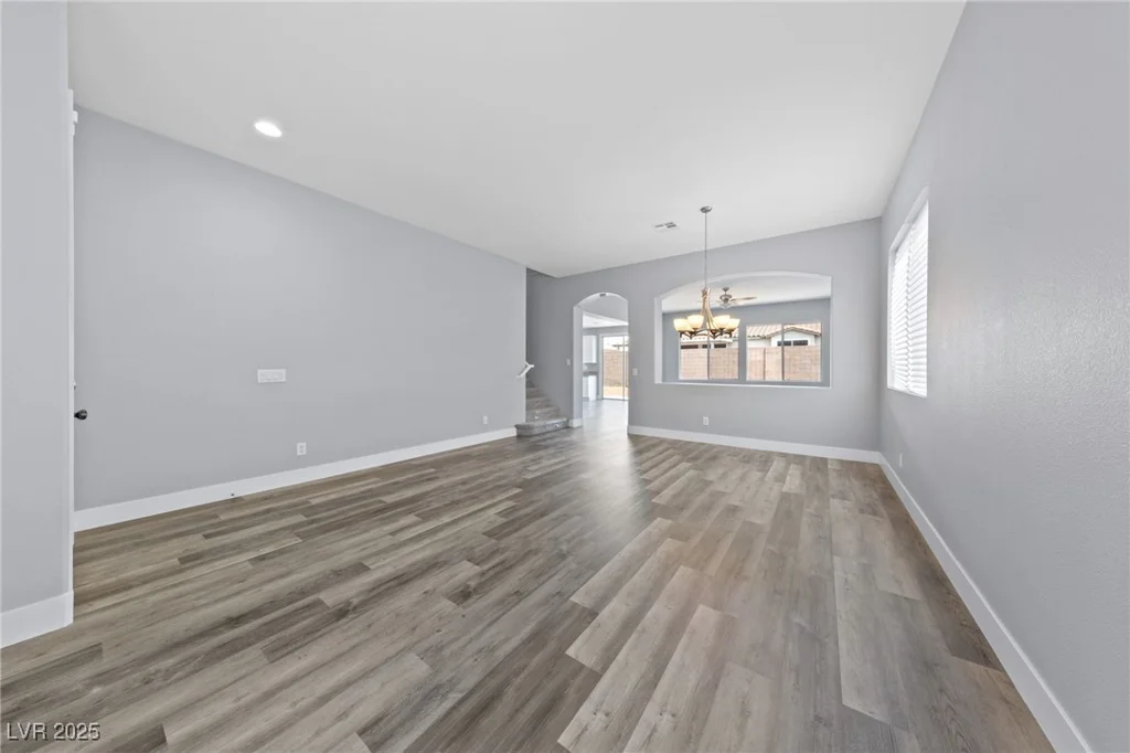 9230 Avon Park, Las Vegas, NV 89149
