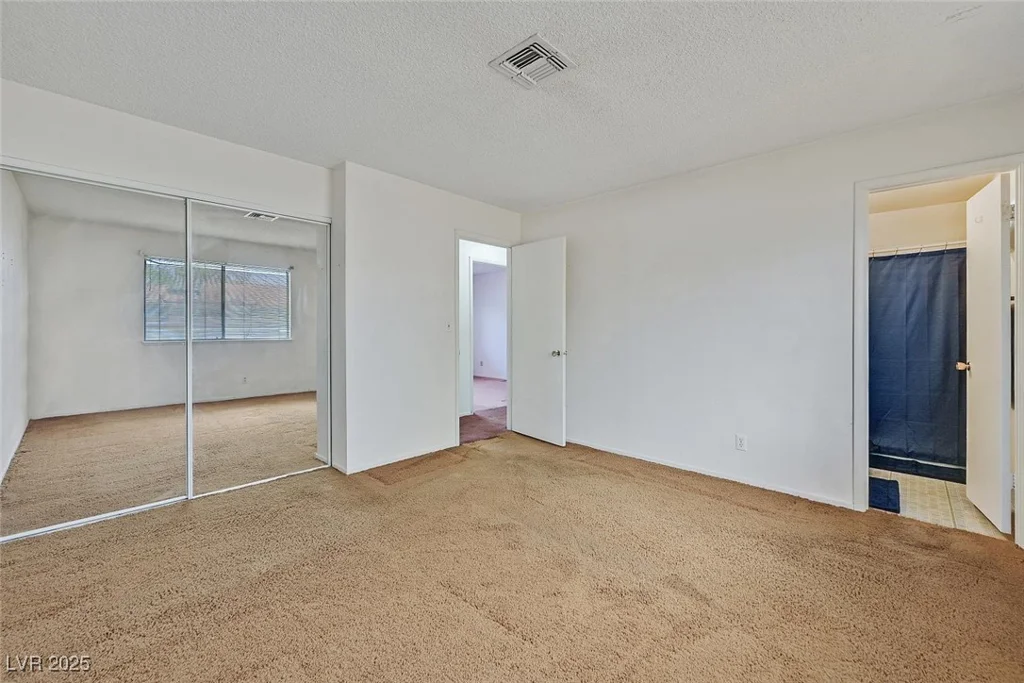 6300 Santa Cruz, Las Vegas, NV 89108