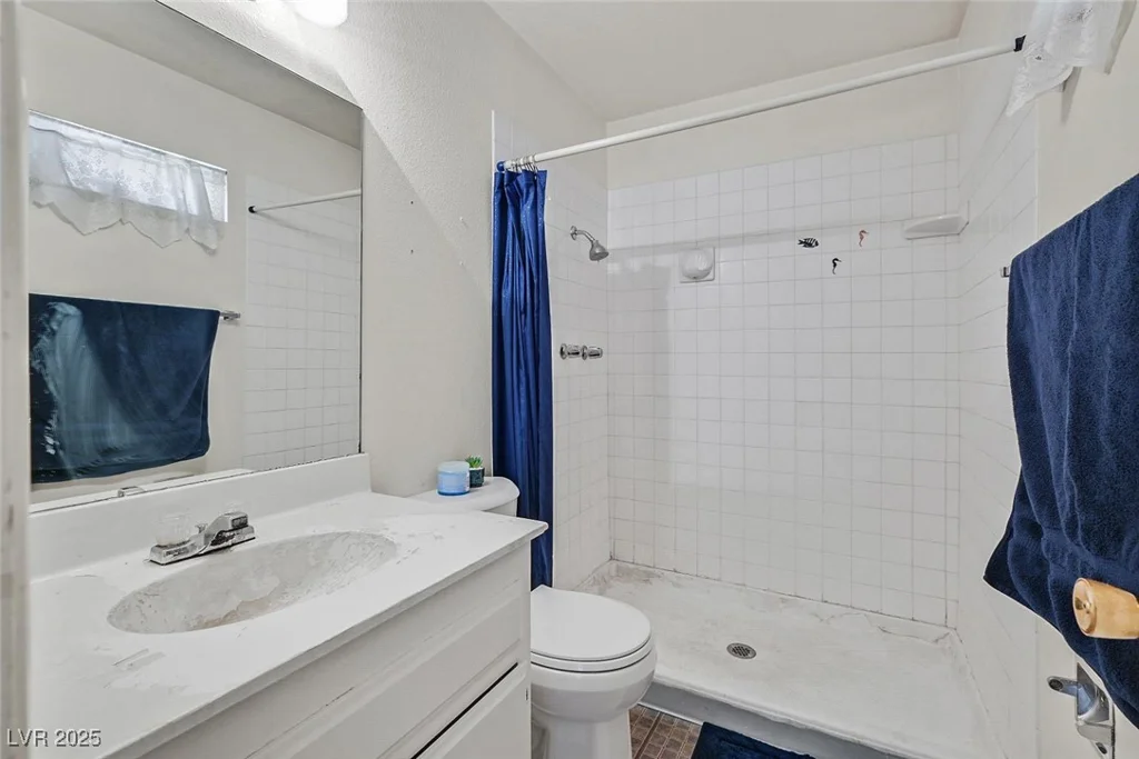 6300 Santa Cruz, Las Vegas, NV 89108