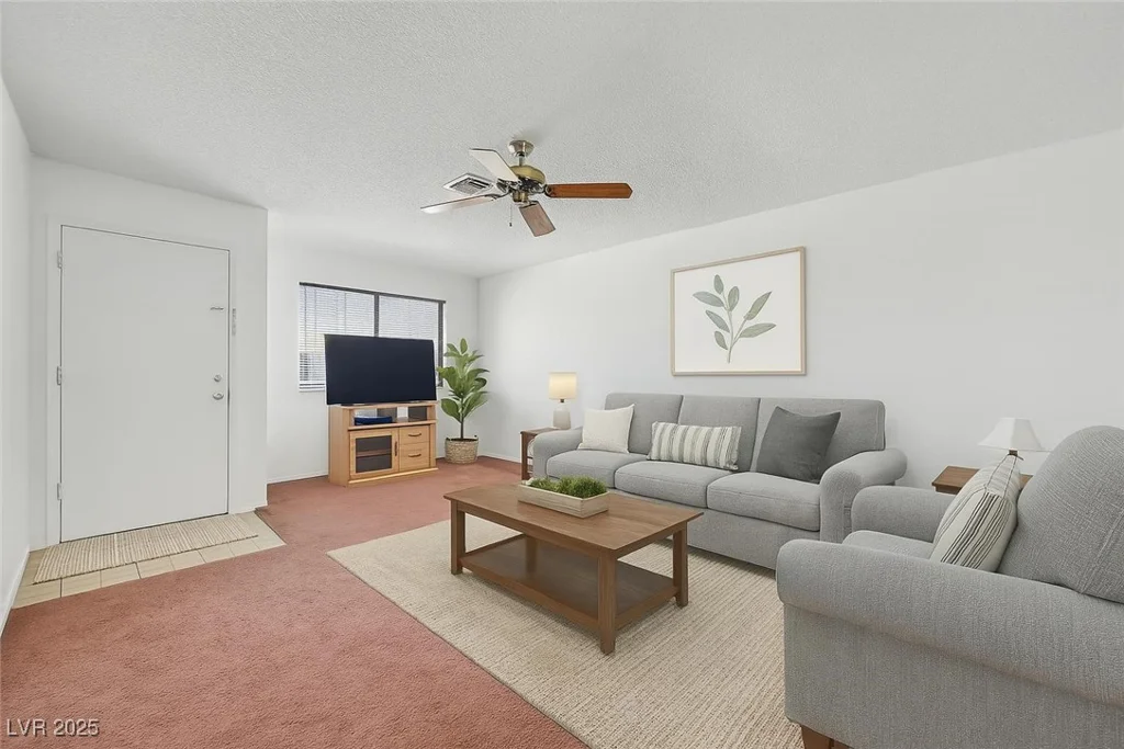 6300 Santa Cruz, Las Vegas, NV 89108