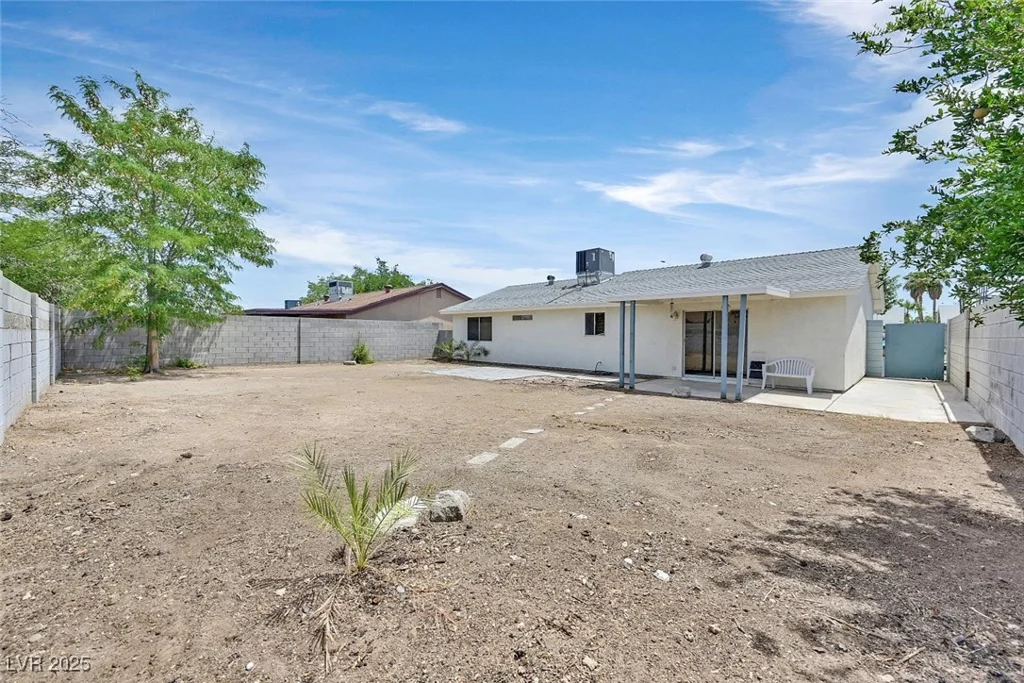 6300 Santa Cruz, Las Vegas, NV 89108