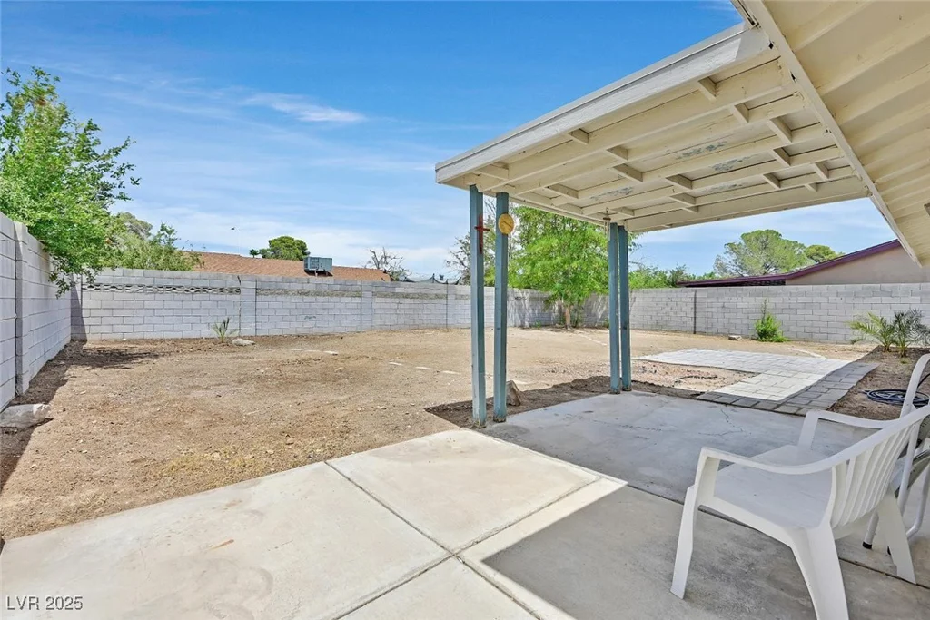 6300 Santa Cruz, Las Vegas, NV 89108