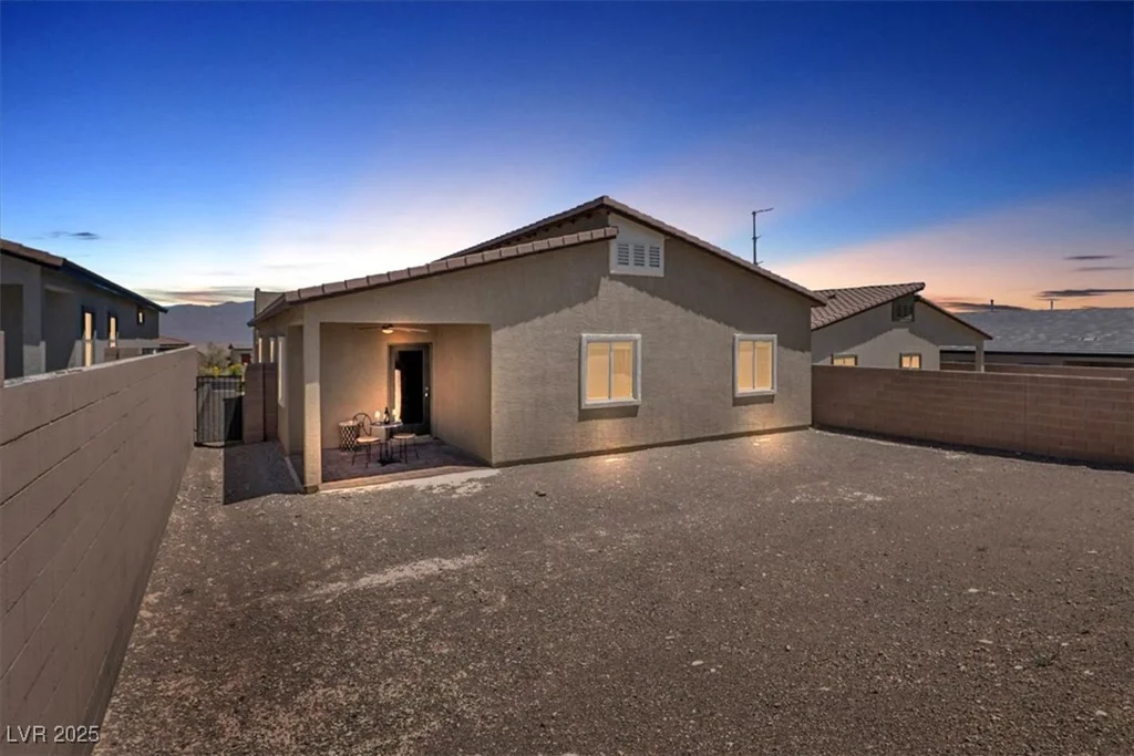 10269 Sequoia Falls, Las Vegas, NV 89149