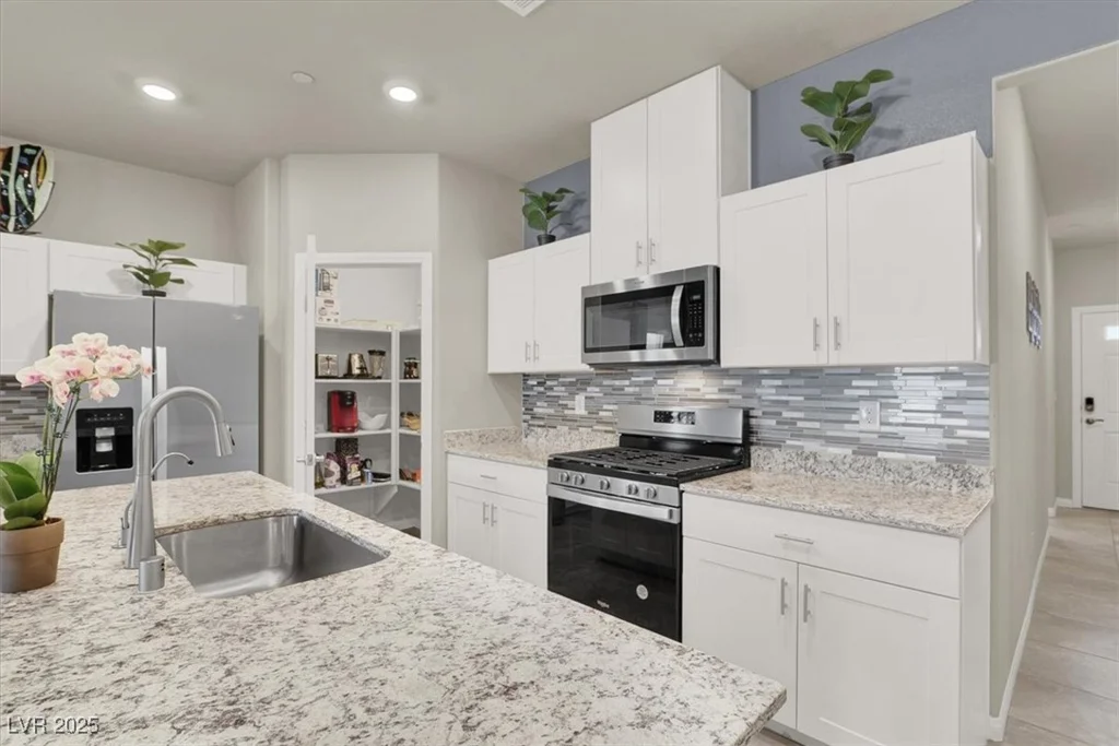 10269 Sequoia Falls, Las Vegas, NV 89149