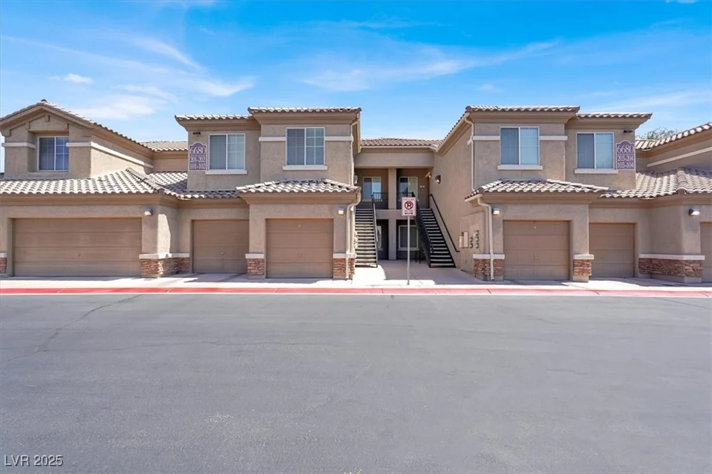 6680 Caporetto, North Las Vegas, NV 89084
