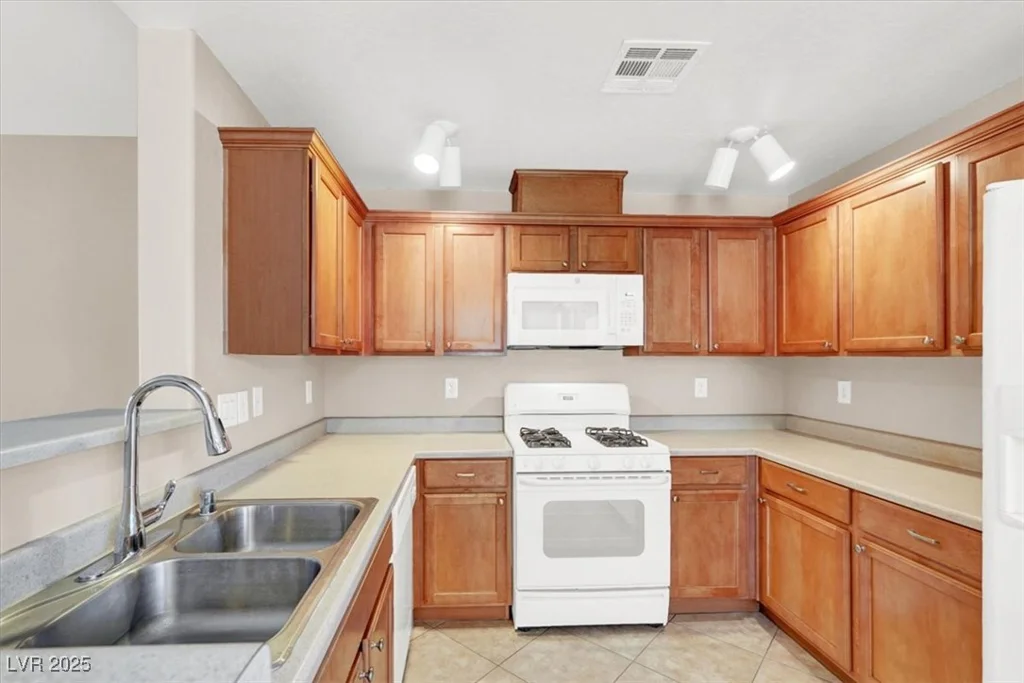 6680 Caporetto, North Las Vegas, NV 89084