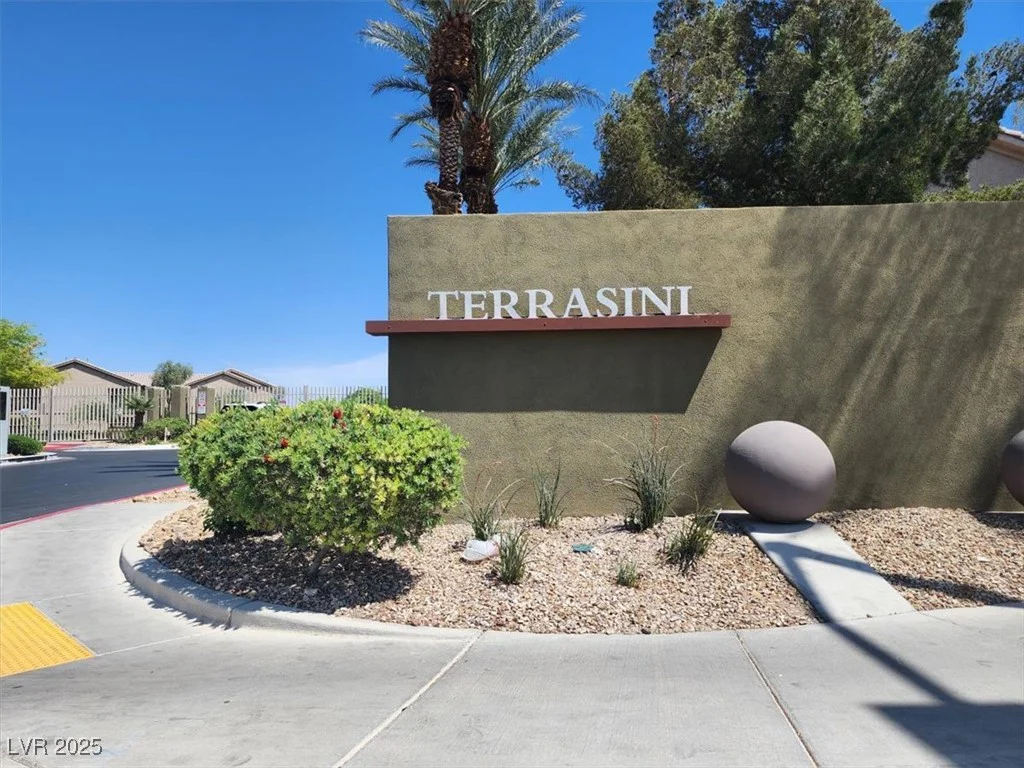 6680 Caporetto, North Las Vegas, NV 89084