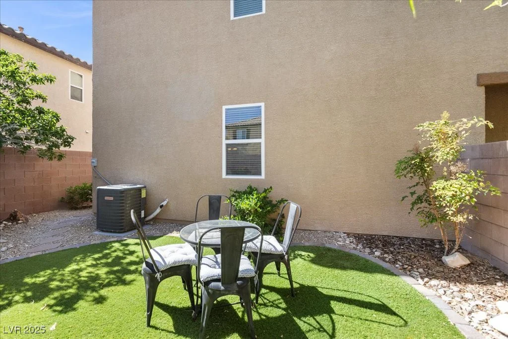 3952 Zodiacal Light, Las Vegas, NV 89129