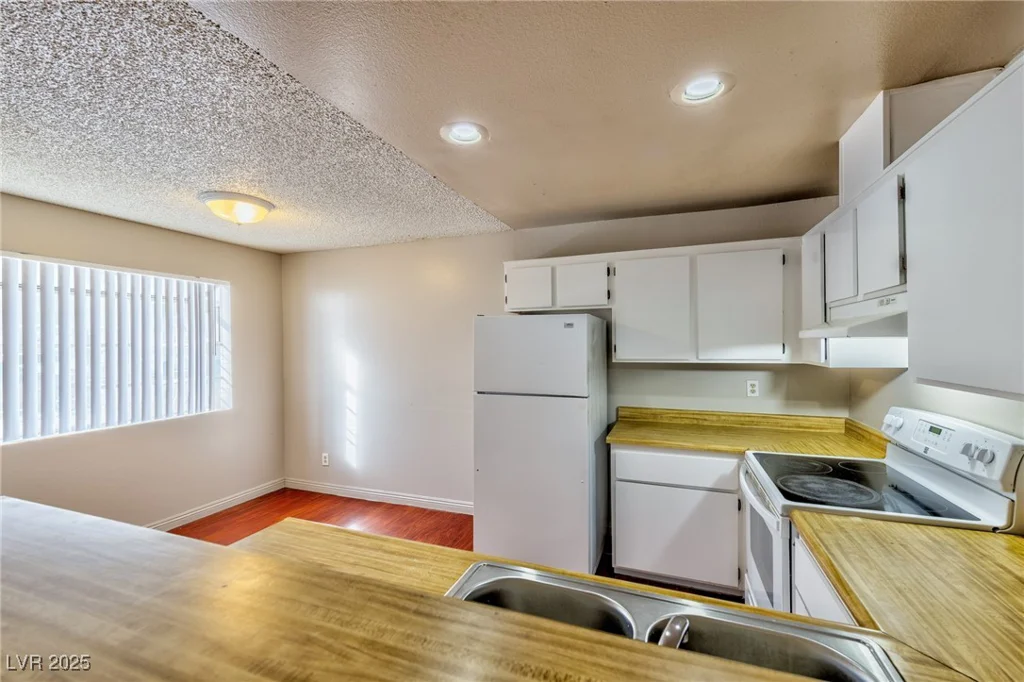 1914 Dwarf Star, Las Vegas, NV 89115