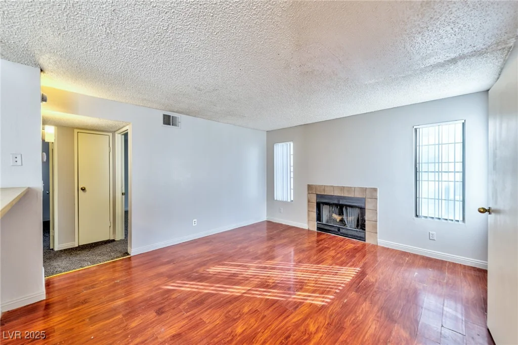 1914 Dwarf Star, Las Vegas, NV 89115