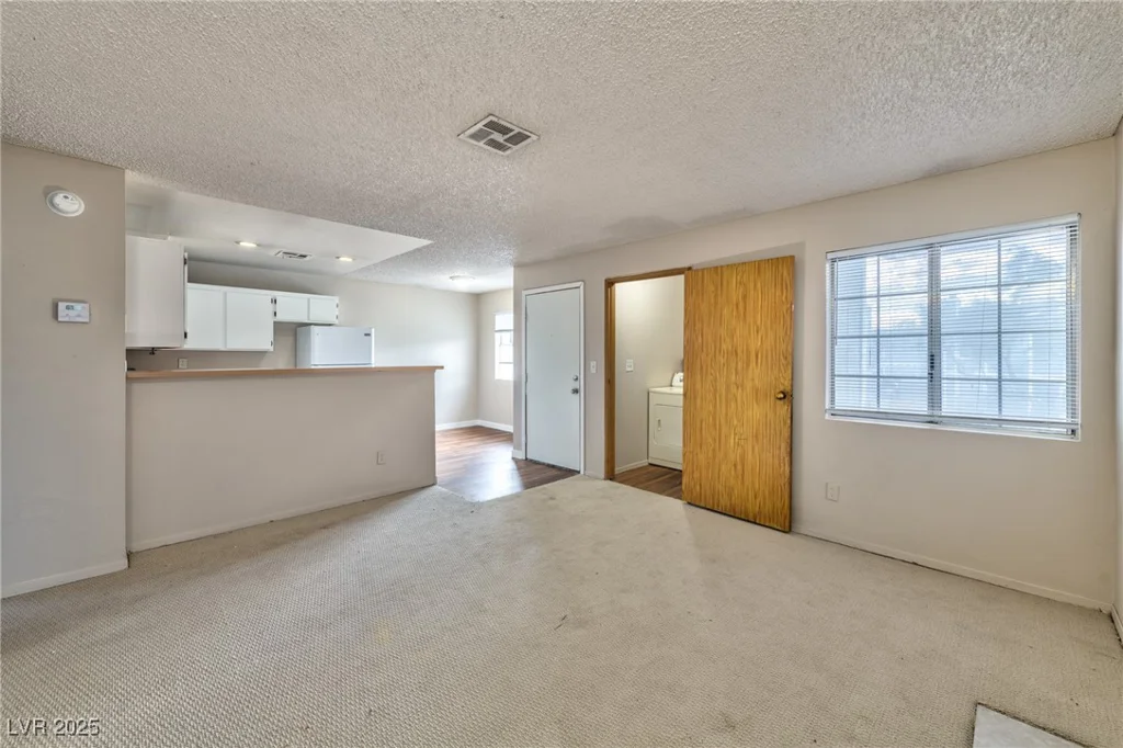 1914 Dwarf Star, Las Vegas, NV 89115