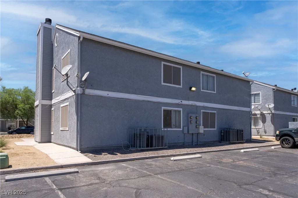 1914 Dwarf Star, Las Vegas, NV 89115