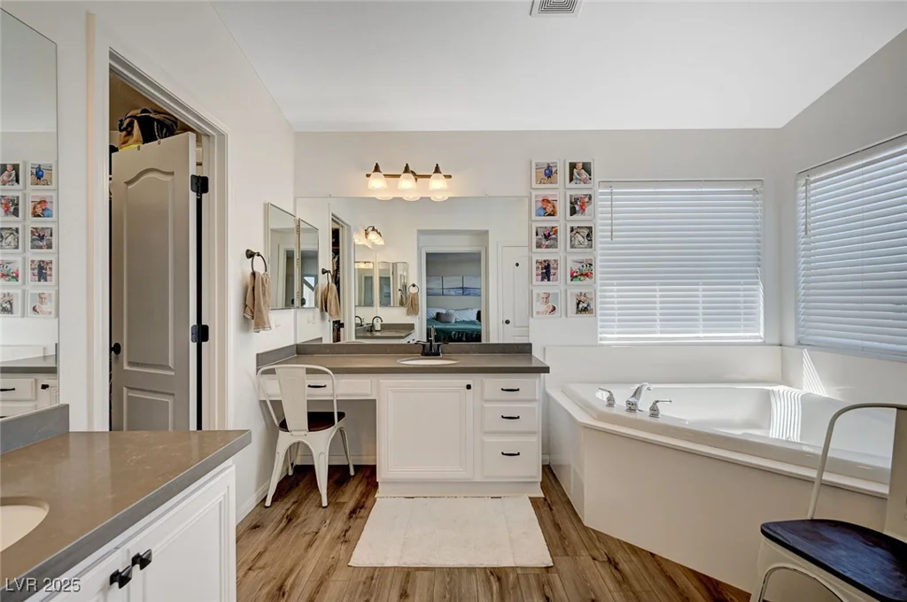 1006 Kings View, Henderson, NV 89002