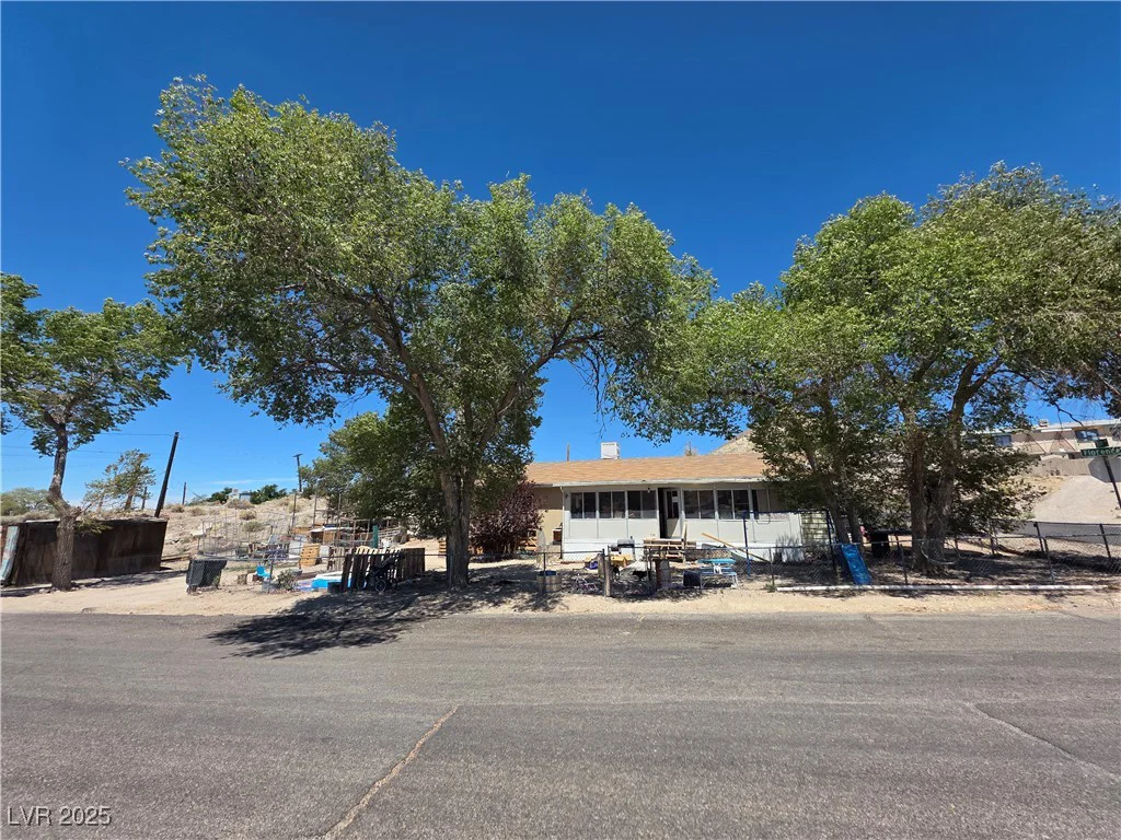 494 Florence, Tonopah, NV 89049