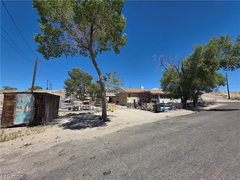 494 Florence, Tonopah, NV 89049