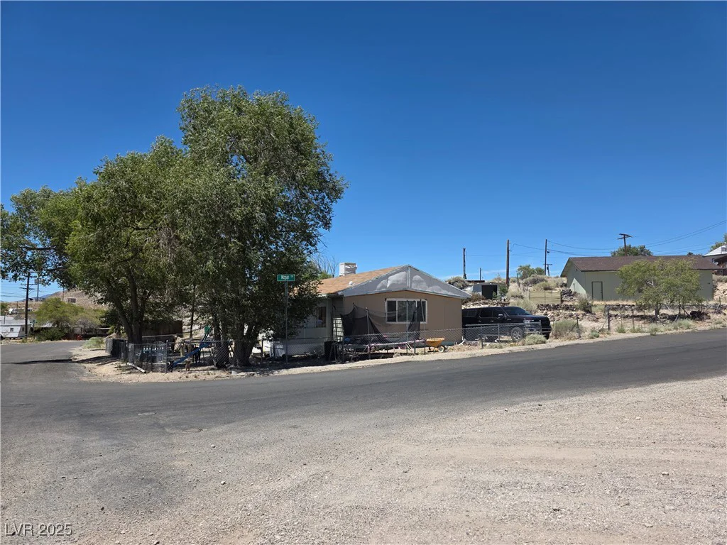 494 Florence, Tonopah, NV 89049