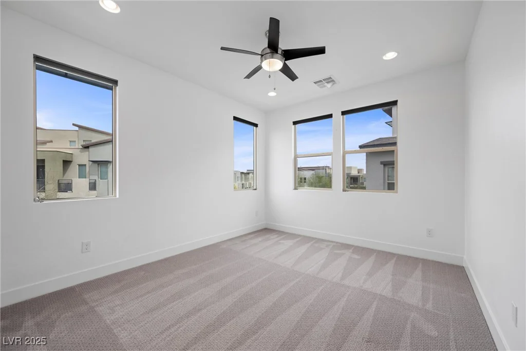 11325 Gravitation, Las Vegas, NV 89135