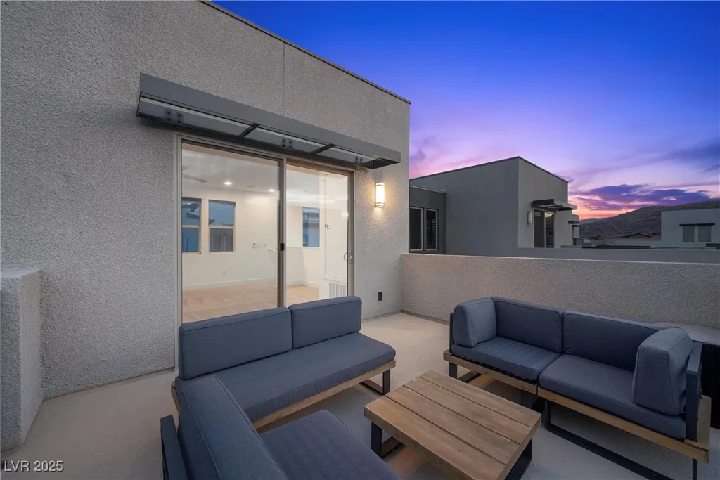 11325 Gravitation, Las Vegas, NV 89135