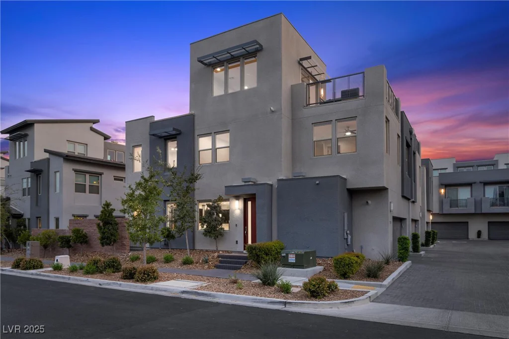 11325 Gravitation, Las Vegas, NV 89135