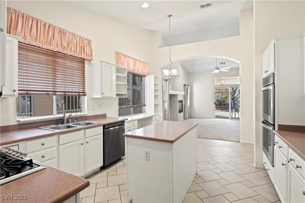 263 Single Petal, Henderson, NV 89074