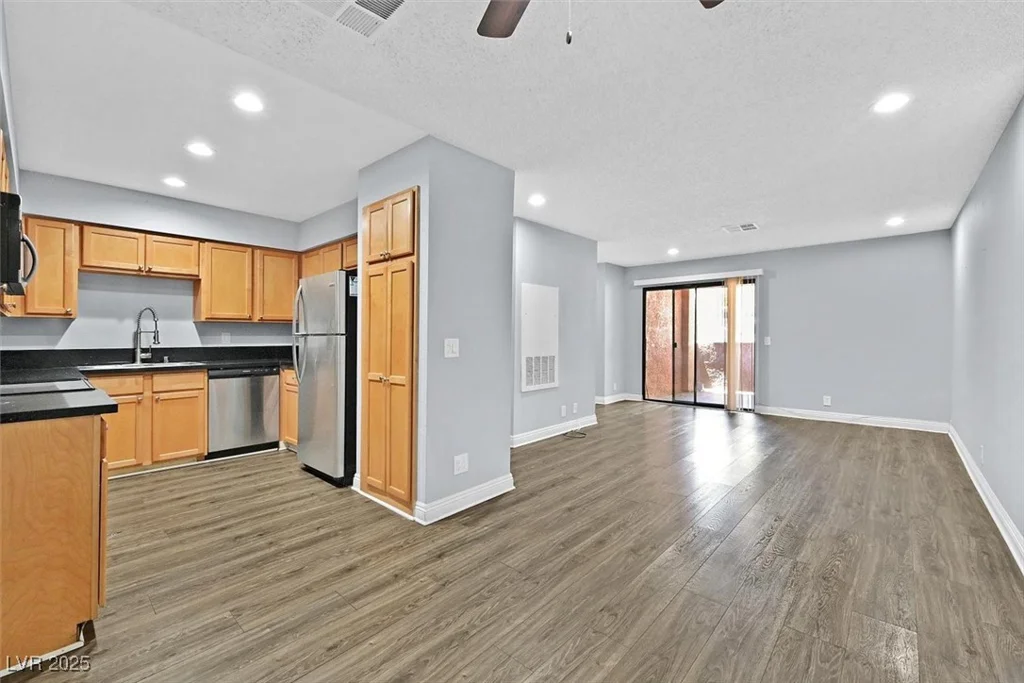 3151 Soaring Gulls, Las Vegas, NV 89128
