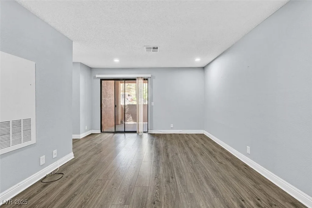3151 Soaring Gulls, Las Vegas, NV 89128