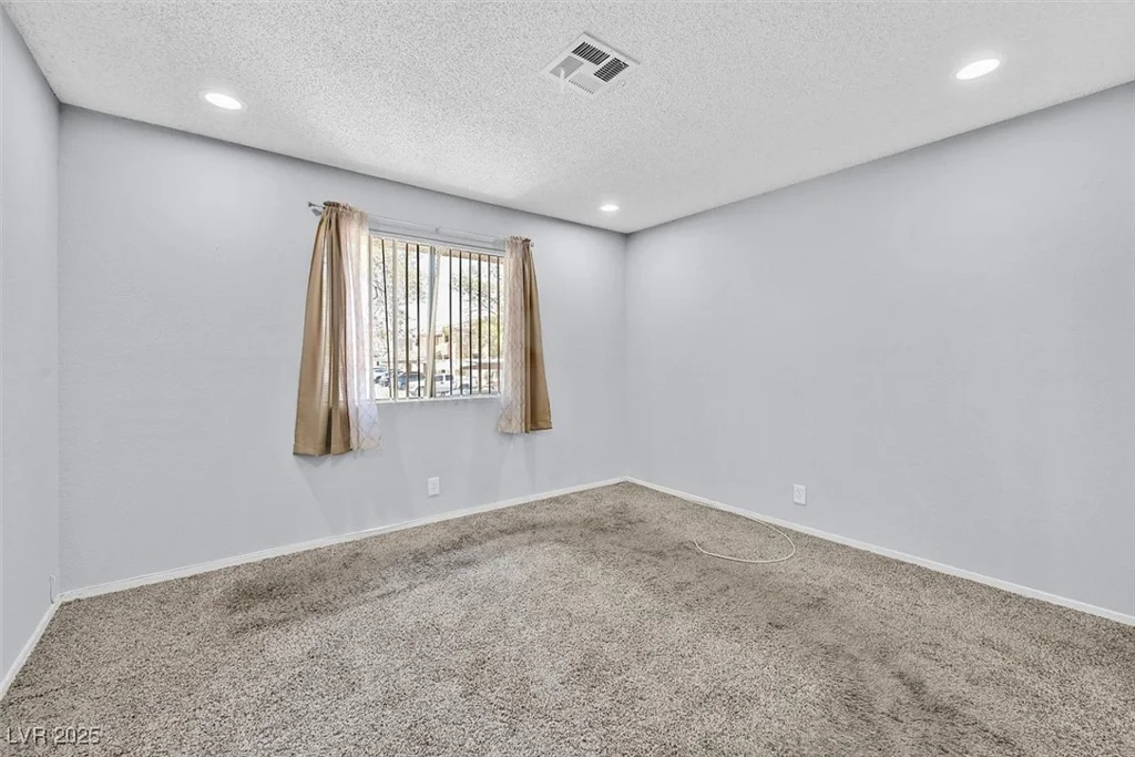 3151 Soaring Gulls, Las Vegas, NV 89128