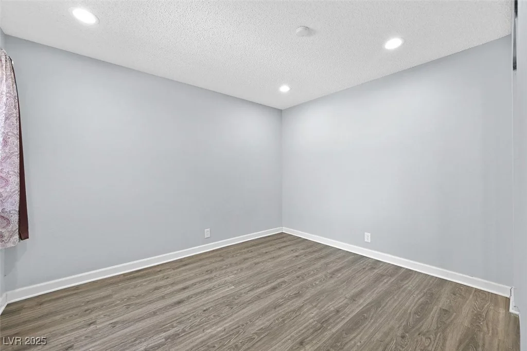 3151 Soaring Gulls, Las Vegas, NV 89128