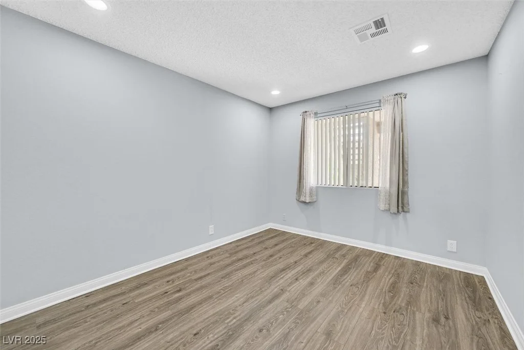 3151 Soaring Gulls, Las Vegas, NV 89128