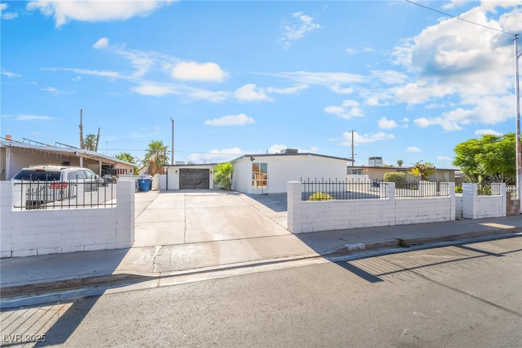 1908 Palmer, North Las Vegas, NV 89030