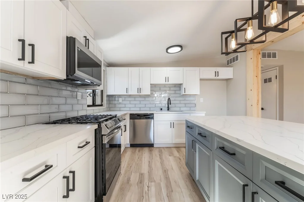 1908 Palmer, North Las Vegas, NV 89030