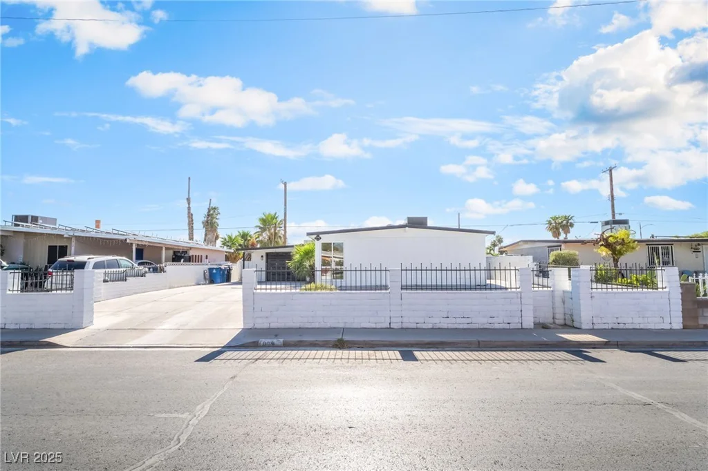 1908 Palmer, North Las Vegas, NV 89030
