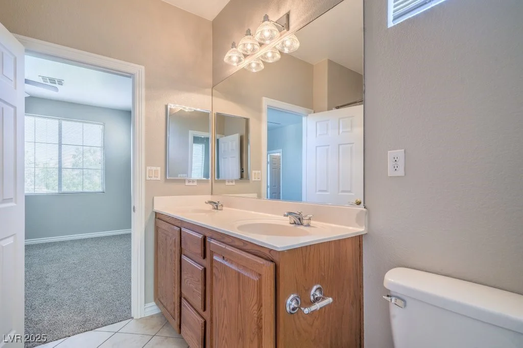 8121 Altamont Ridge, Las Vegas, NV 89113
