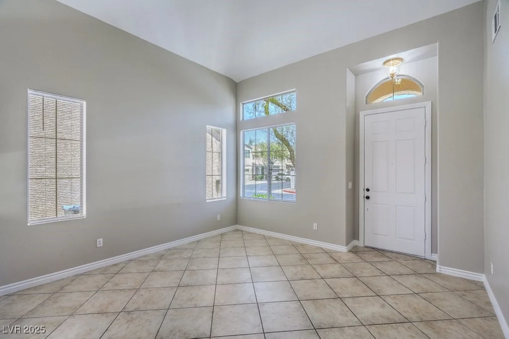 8121 Altamont Ridge, Las Vegas, NV 89113
