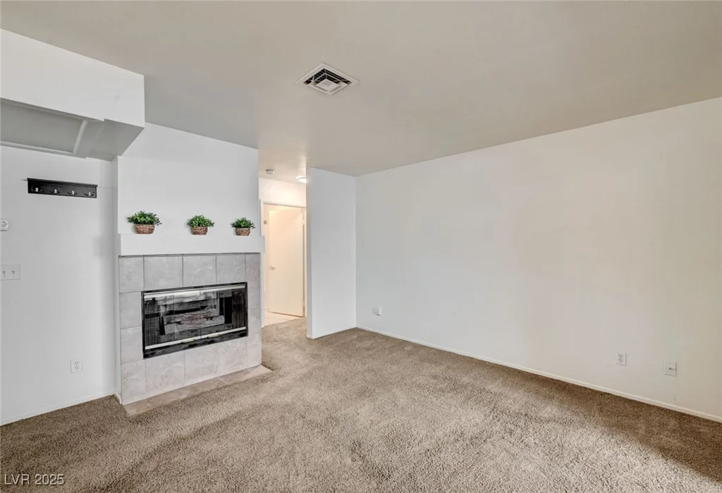 4869 Torrey Pines, Las Vegas, NV 89103
