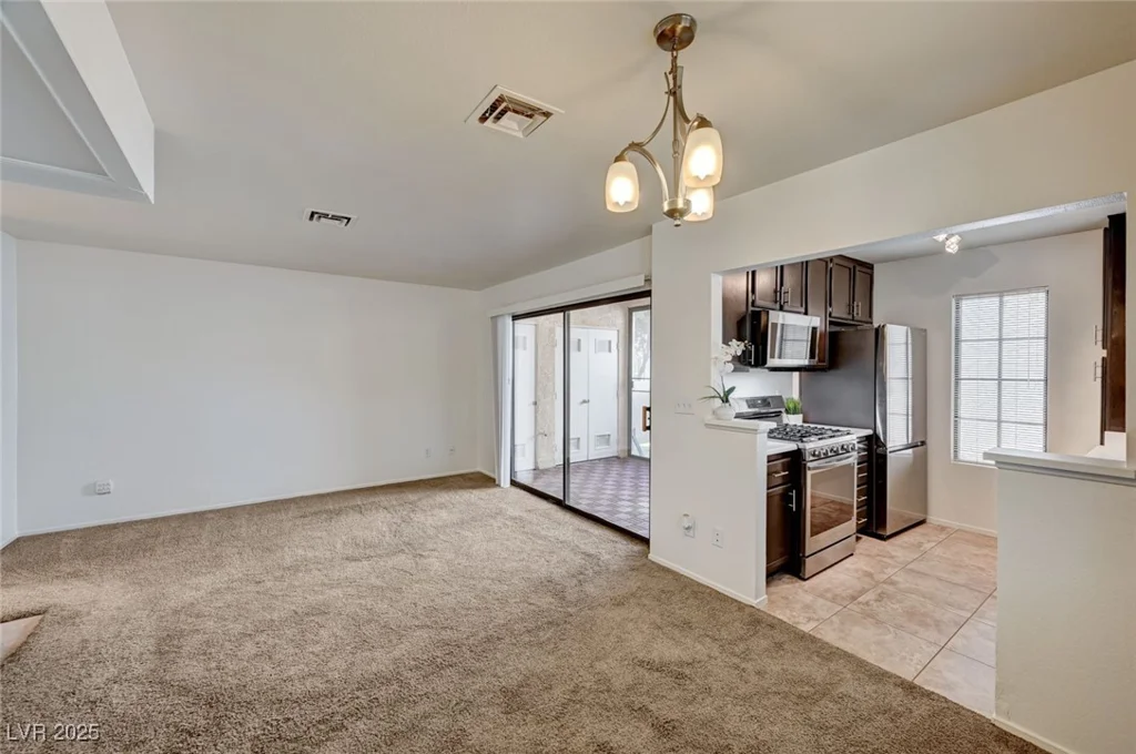 4869 Torrey Pines, Las Vegas, NV 89103