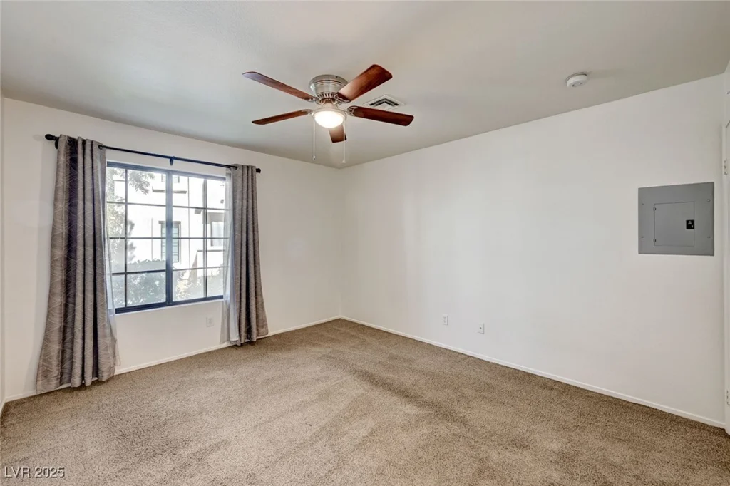 4869 Torrey Pines, Las Vegas, NV 89103