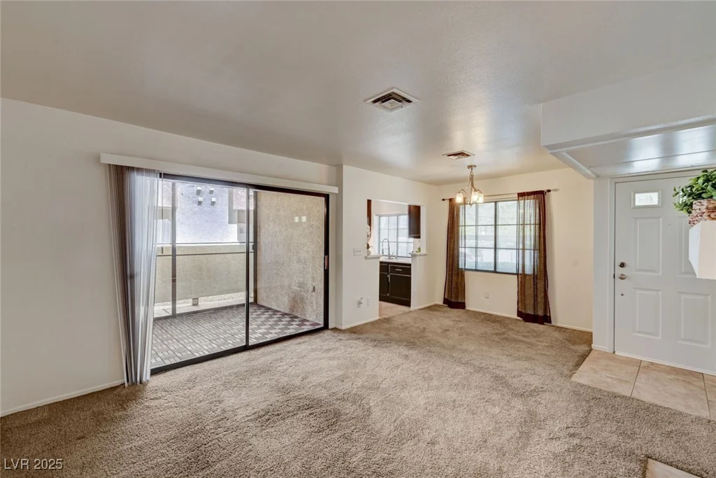 4869 Torrey Pines, Las Vegas, NV 89103