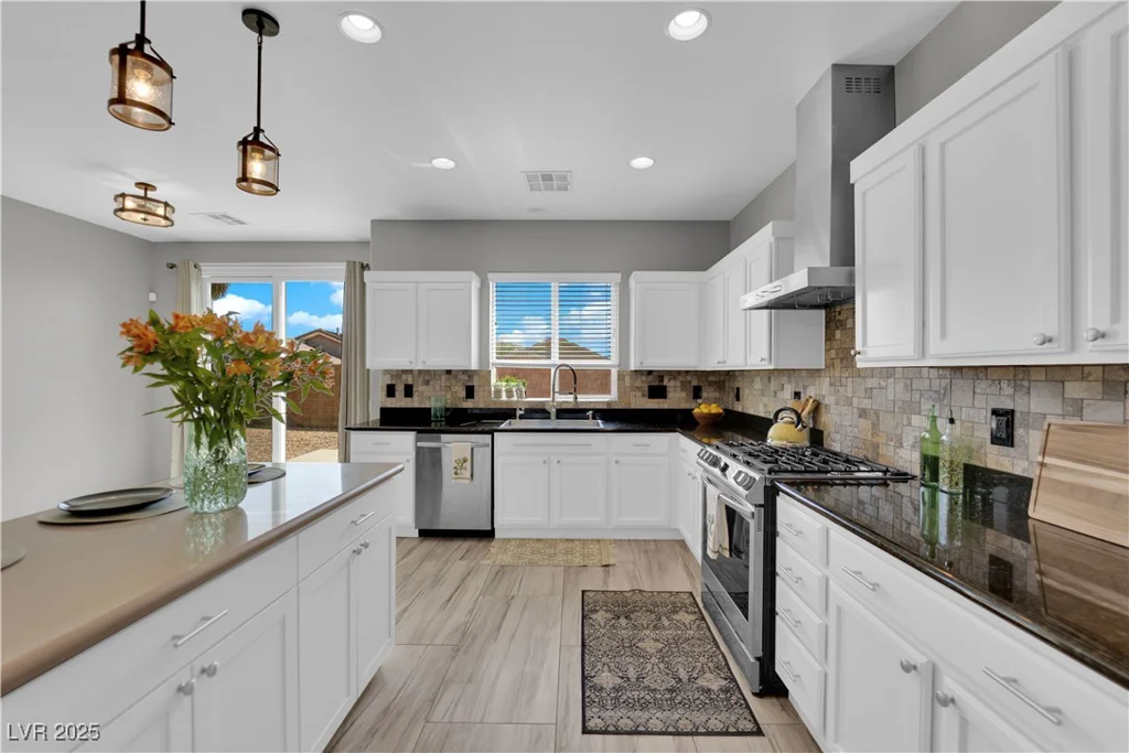 2983 Tara Murphy, Henderson, NV 89044
