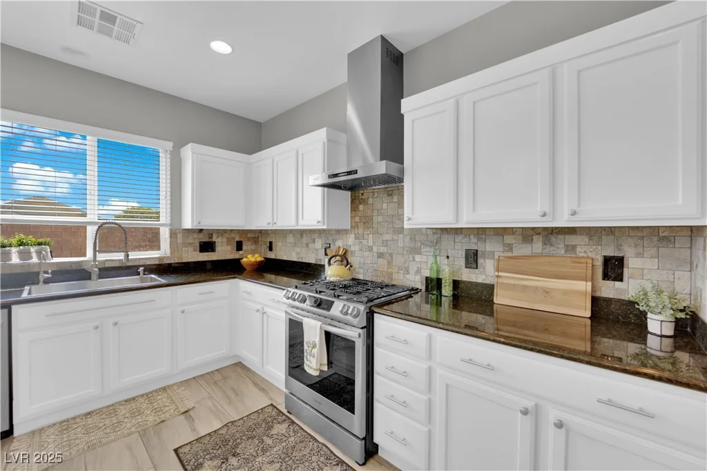 2983 Tara Murphy, Henderson, NV 89044