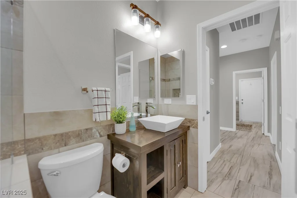 2983 Tara Murphy, Henderson, NV 89044
